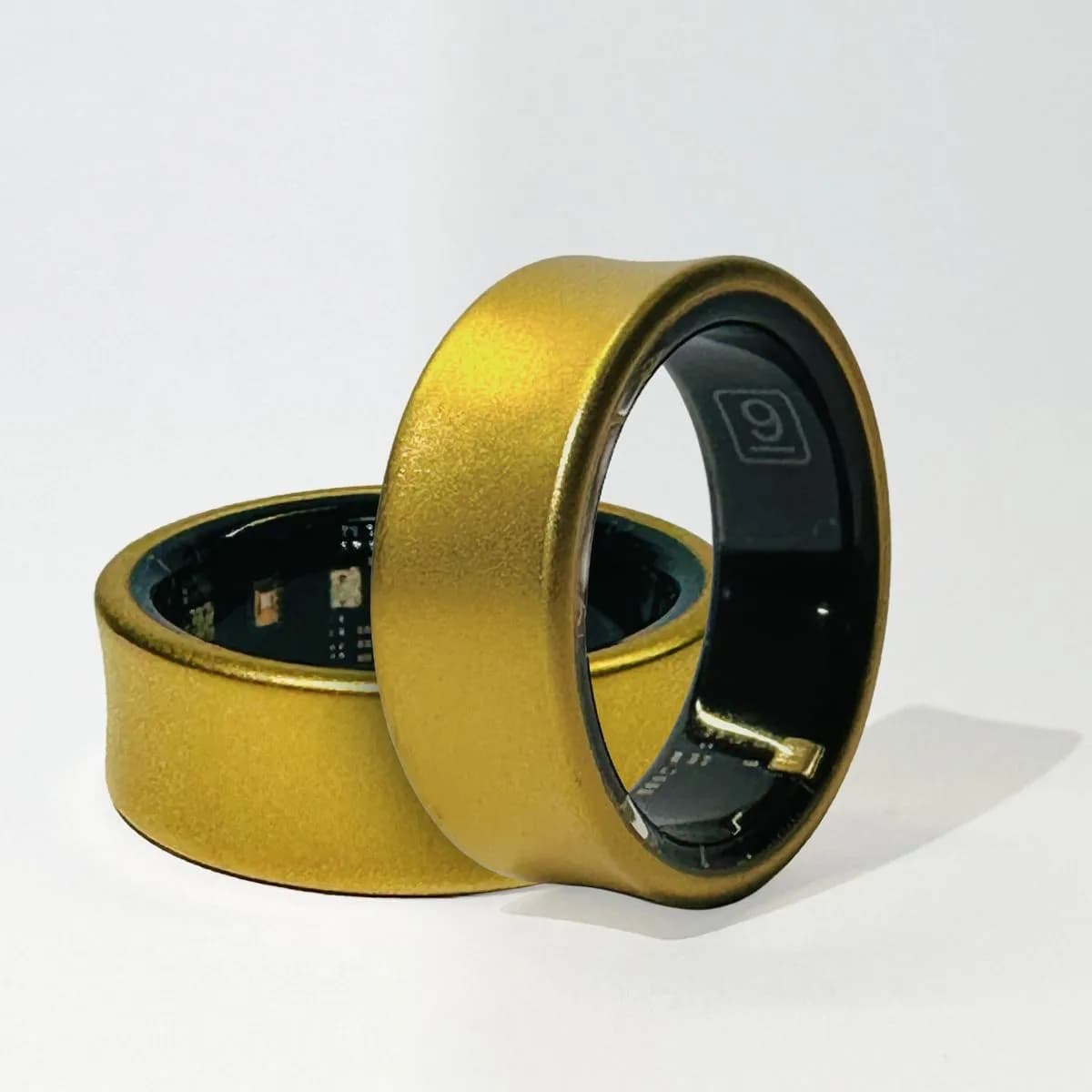 Two i do smart rings, gold finish
